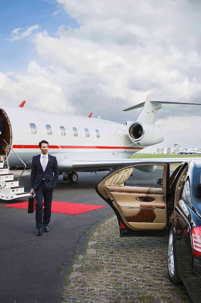 Private Jet Charter<br><p class="tit-p">Unlock a world of convenience, flexibility, privacy, and endless customization with a private flying experience </p>